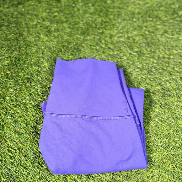 Lululemon Purple High Rise Capri Leggings Women’s Size 8 Yoga Athletic - Picture 6 of 6